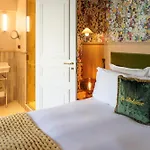 Maison La Boheme Montmartre - Studios & Apartments